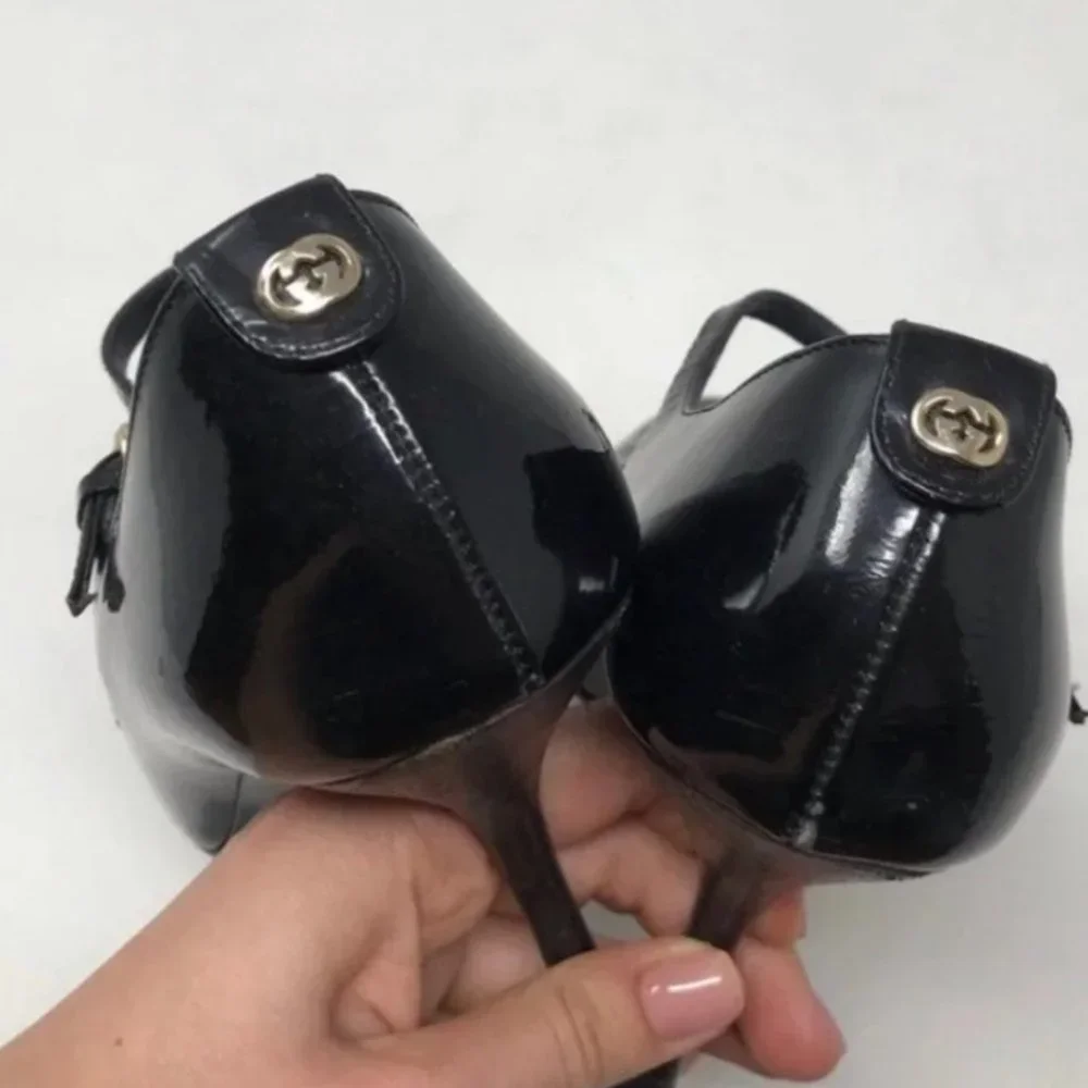 Gucci Black Patent Leather Mary Jane Pumps- Pristine Condition - Picture 4 of 5